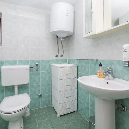 Zivana Apartment *